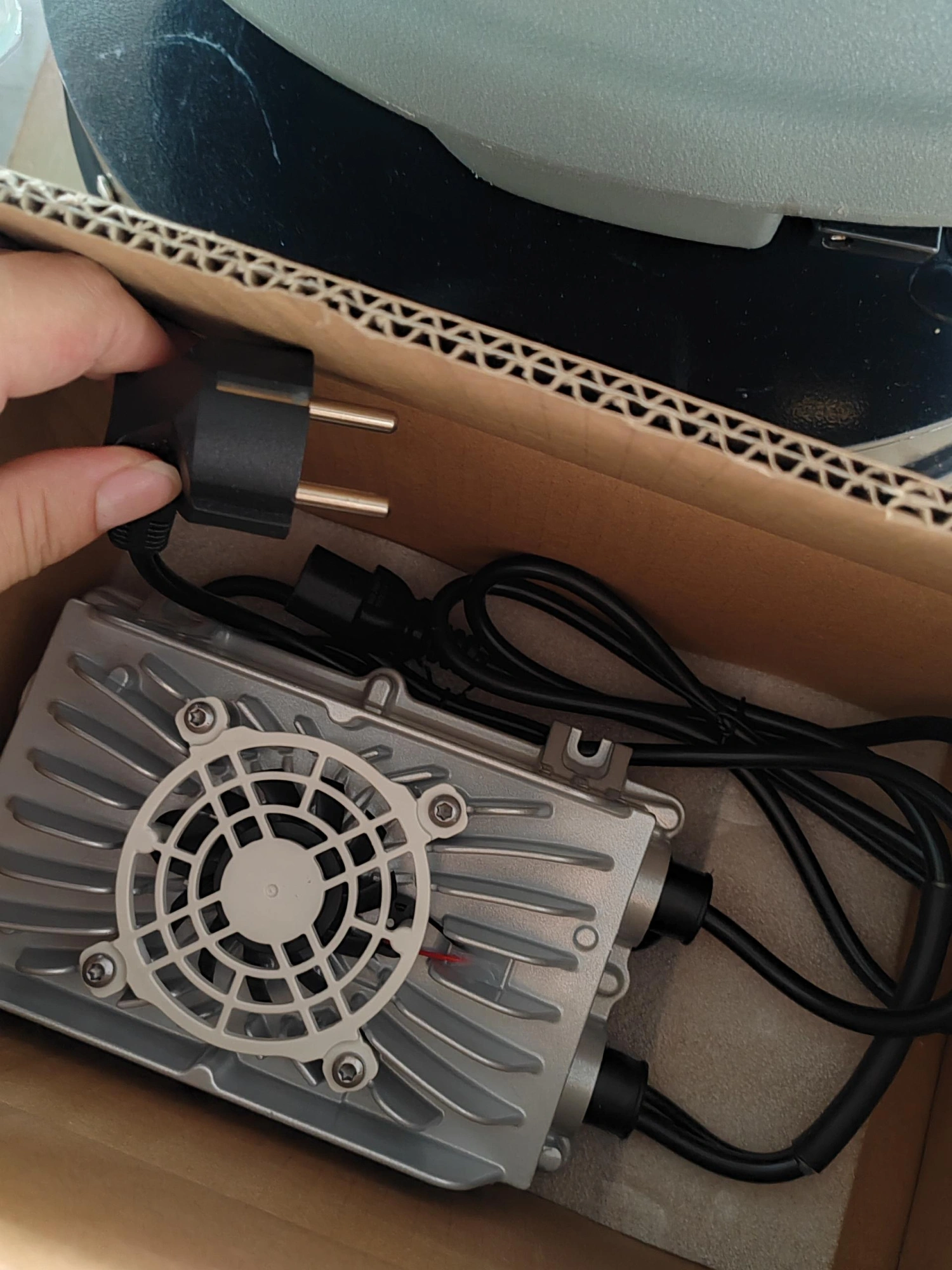 Зарядное устройство для машины поломоечной MINI 350