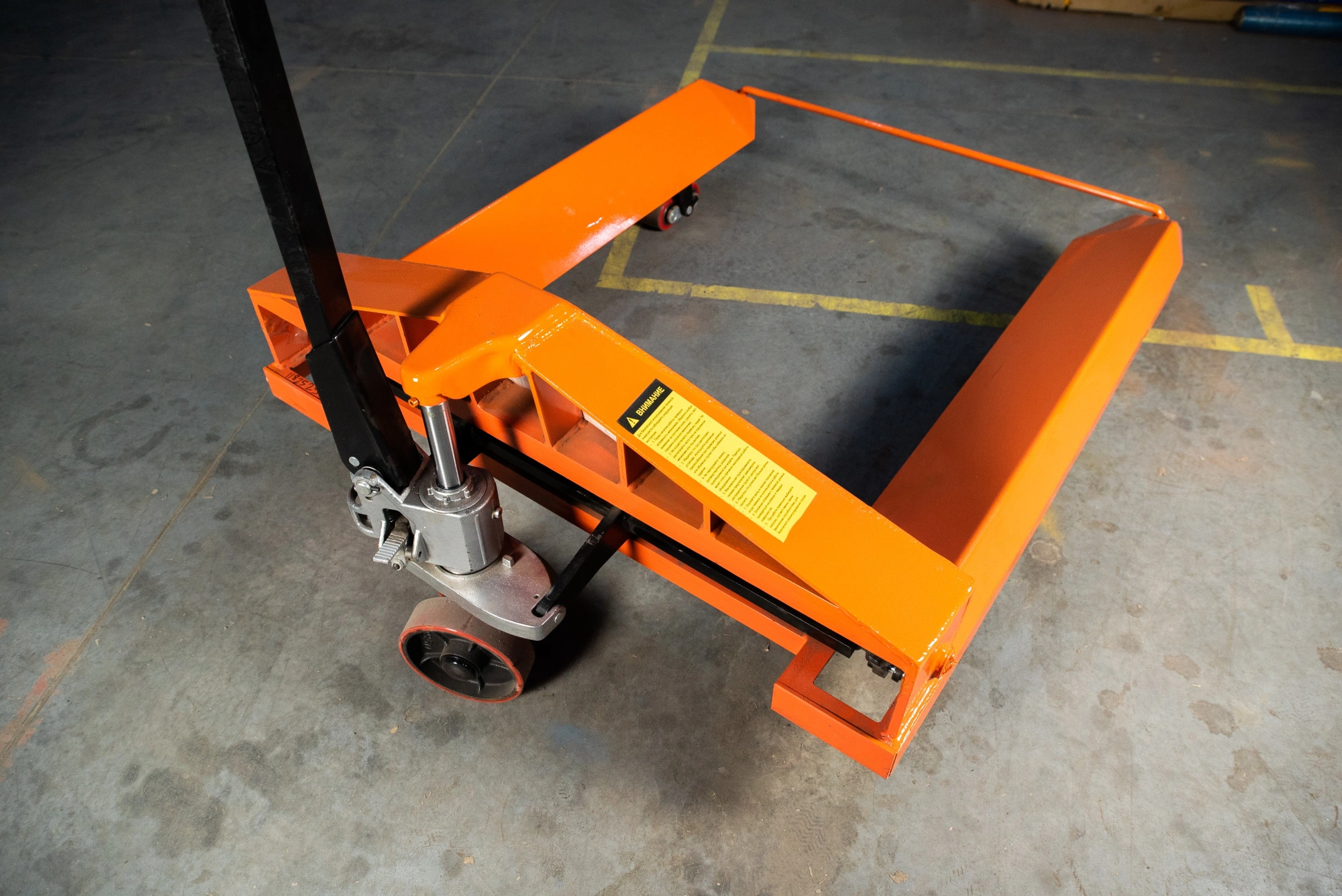 Тележка гидравлическая для рулонов 2500 кг 1150х850 мм полиуретановые колеса TOR ZT