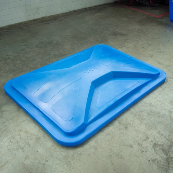 Ванна KN 600л под плотность до 1.5 г/см³ с крышкой синяя