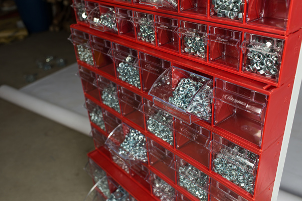 Короб откидной Стелла-техник F-600-9 , 600х68х78мм, 9 ячеек, красный, прозрачный